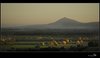 Valdichiana Senese, sullo sfondo il monte Cetona